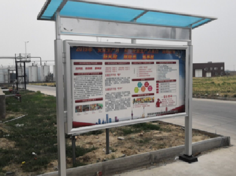  石狮宣传栏制作要注意哪些细节？